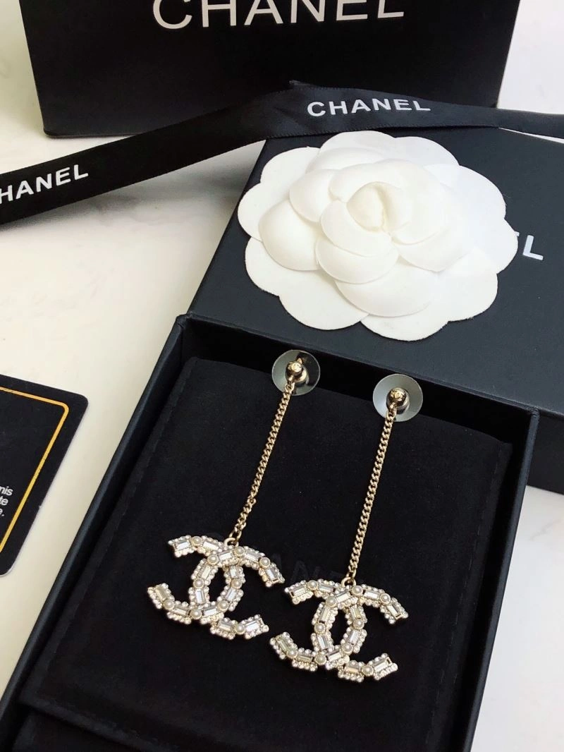 Neat Chanel Earrings 226215
