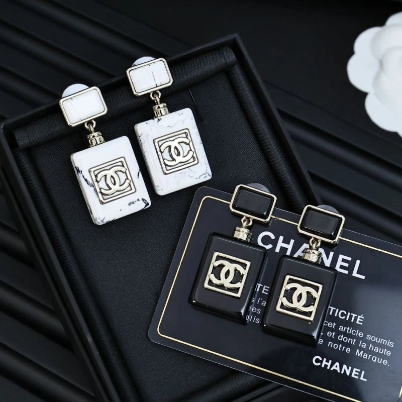 NewStyle Chanel Earrings 226163