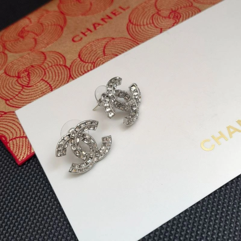 Chanel Earrings Lightweight 226168