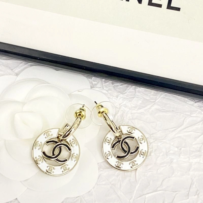 Vibrant Chanel Earrings 226154