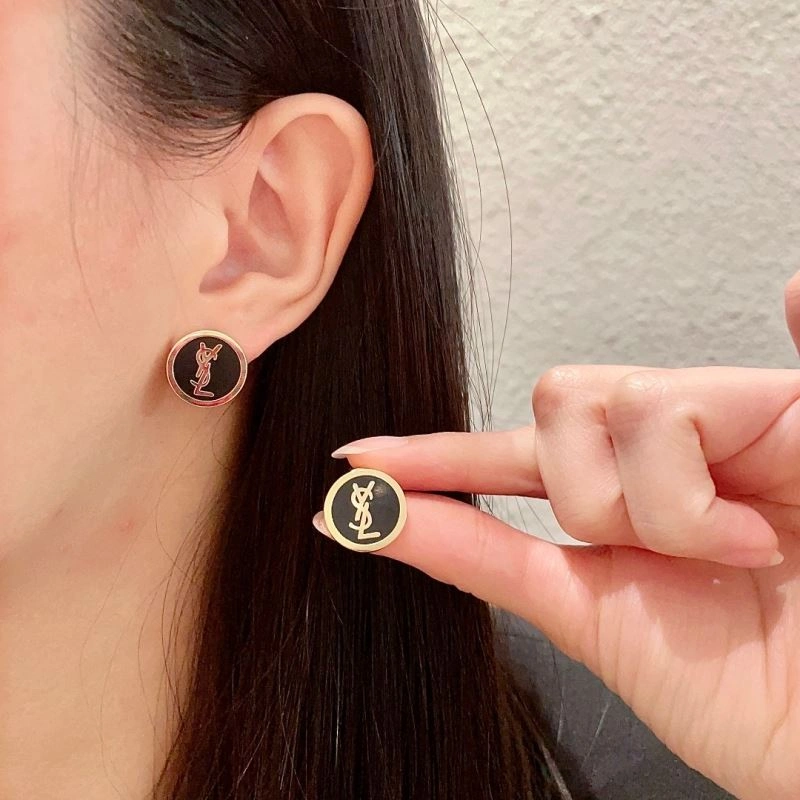 Chanel Earrings HighQuality 226140