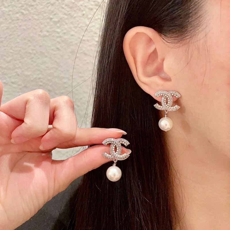 TechFriendly Chanel Earrings 226187