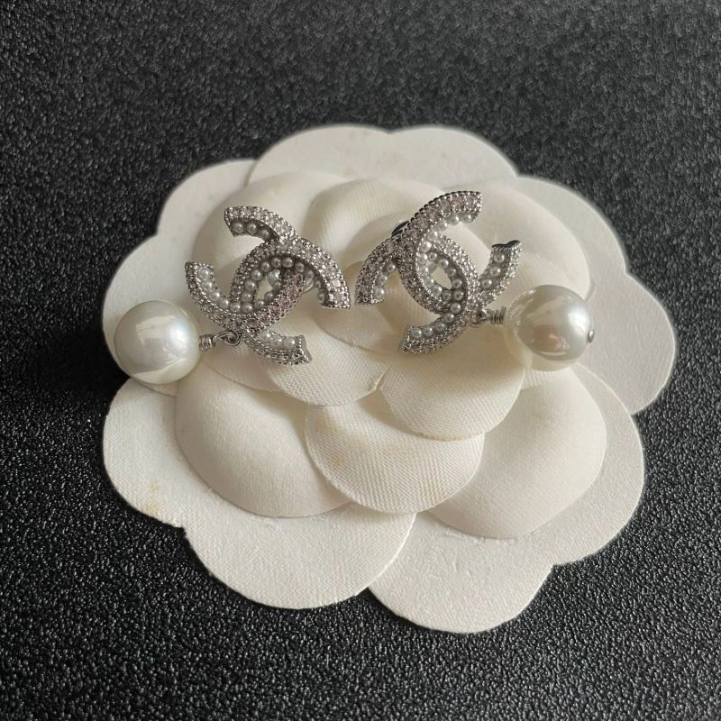 TechFriendly Chanel Earrings 226187