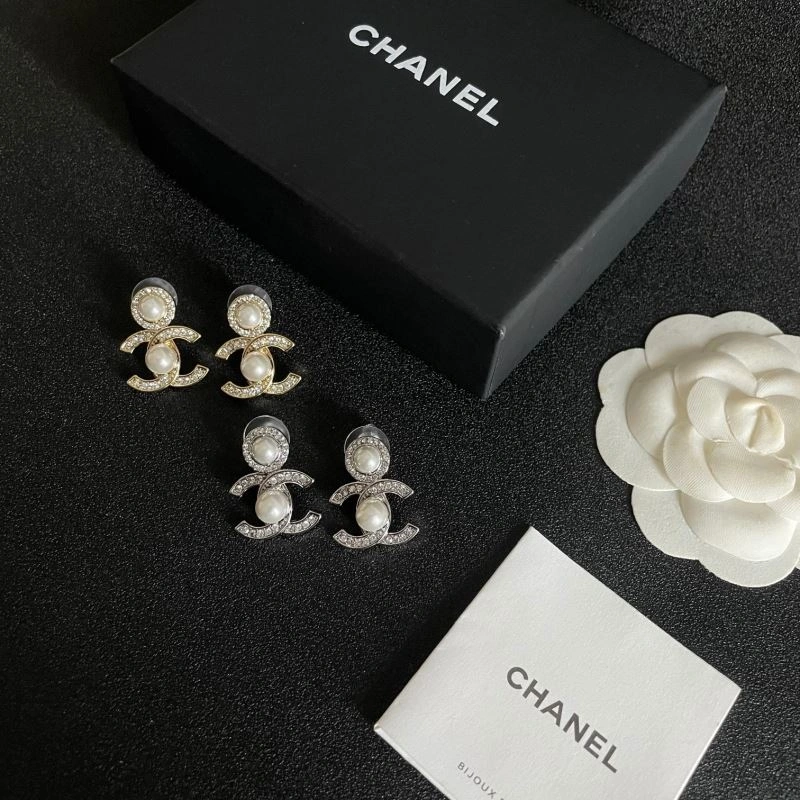 Chanel Earrings Lightweight 226127