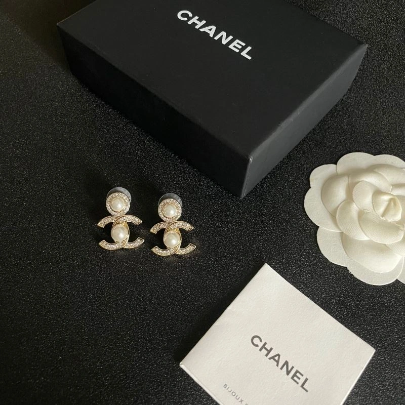 Chanel Earrings Lightweight 226127