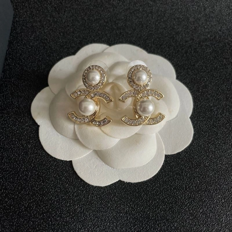 Chanel Earrings Lightweight 226127