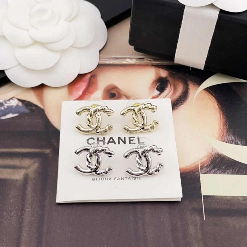 Chanel Earrings Compact 226185