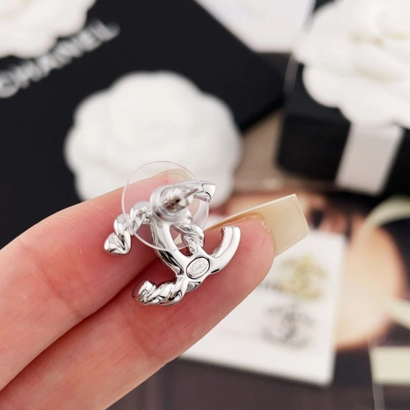 Chanel Earrings Compact 226185