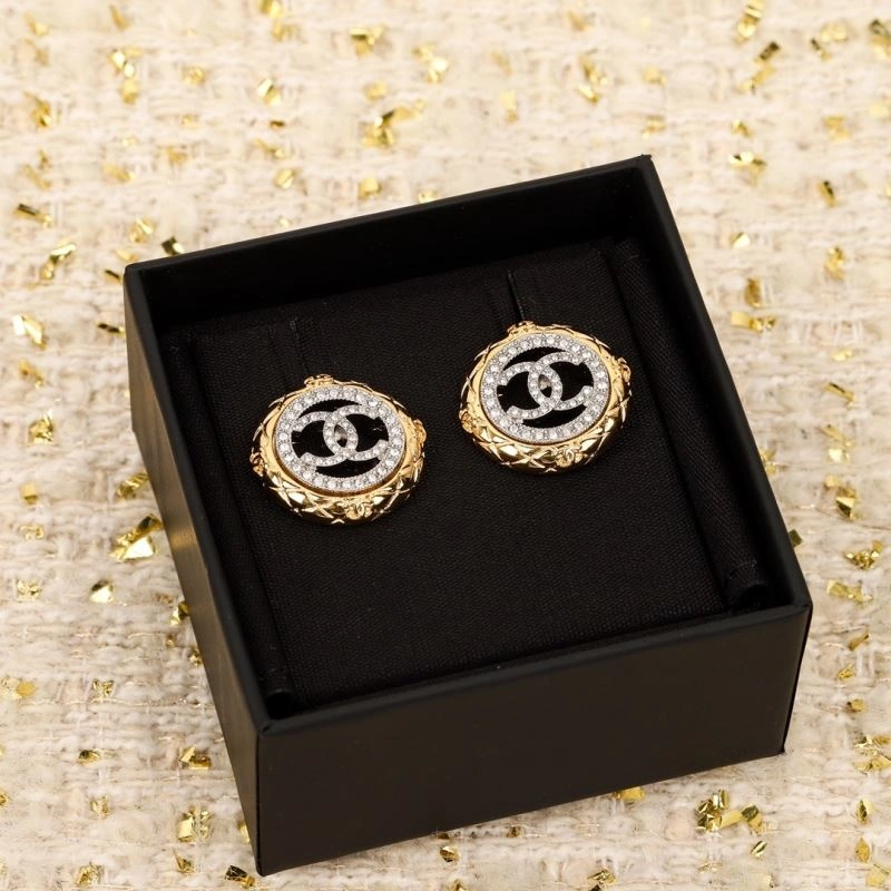 Unisex Chanel Earrings 226177