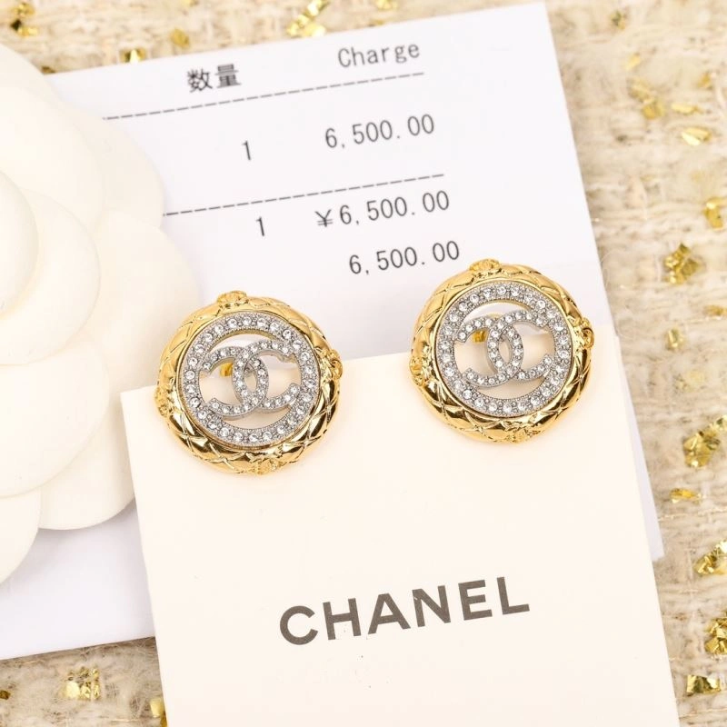 Unisex Chanel Earrings 226177