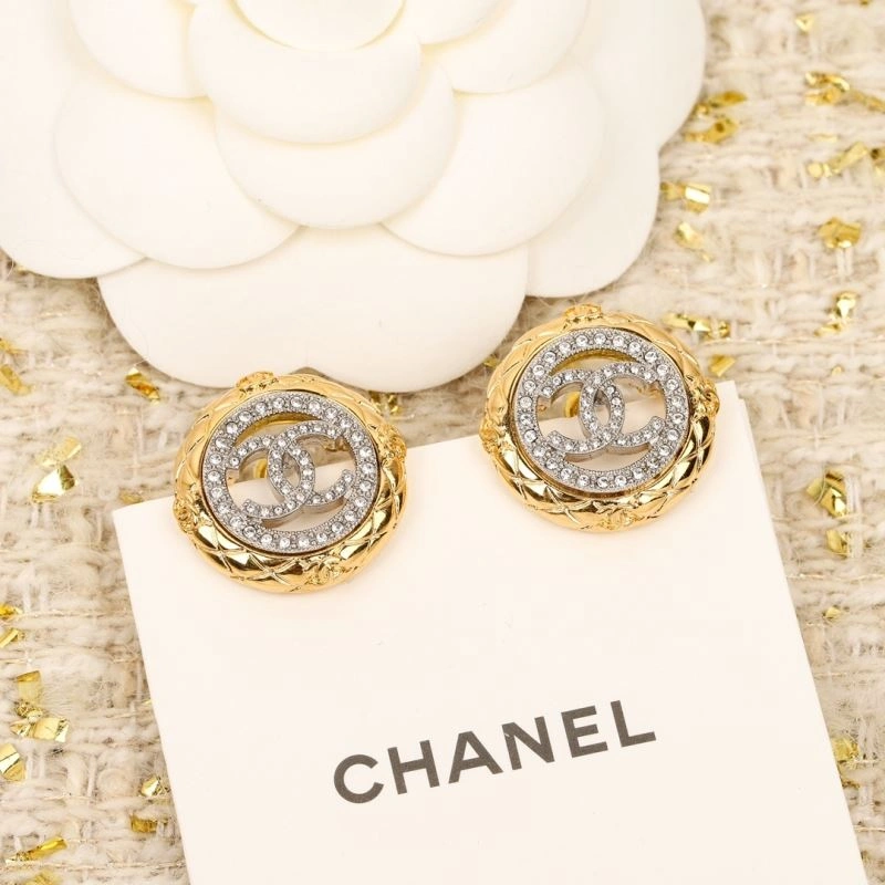 Unisex Chanel Earrings 226177