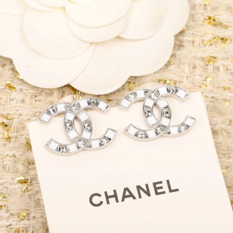 WellDesigned Chanel Earrings 226145