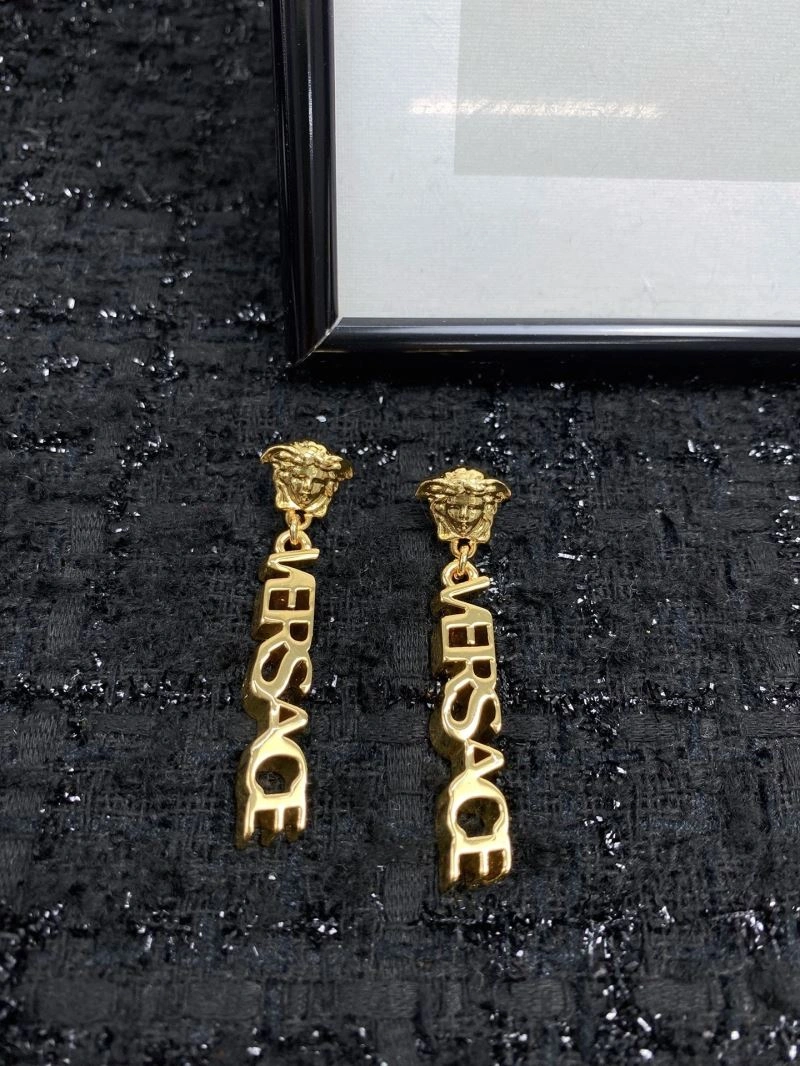 Chanel Earrings EyeCatching 226143