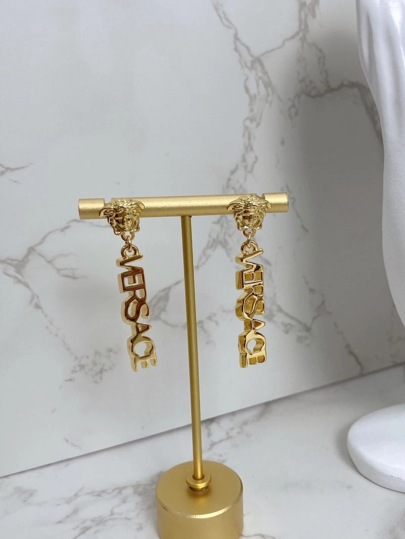 Chanel Earrings EyeCatching 226143