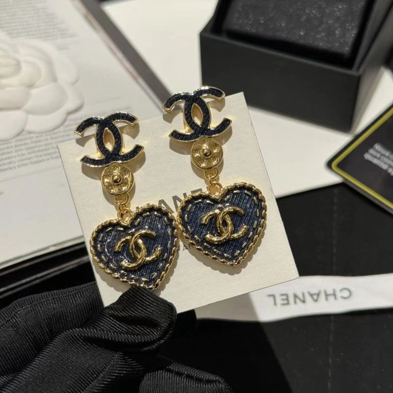 Trendy Chanel Earrings 226146