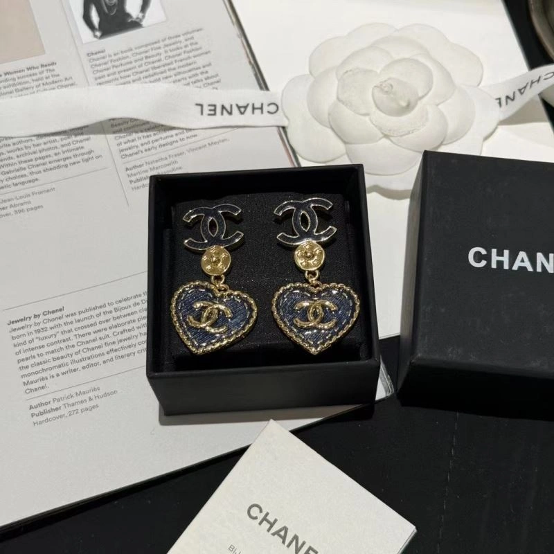 Trendy Chanel Earrings 226146