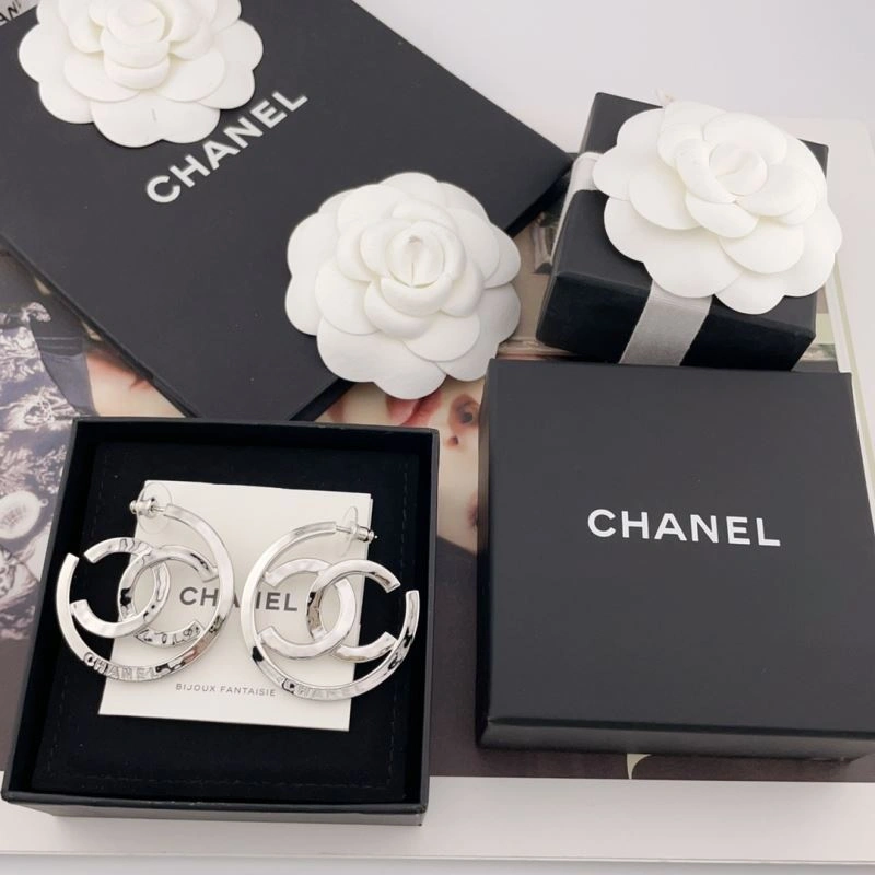TechFriendly Chanel Earrings 226106