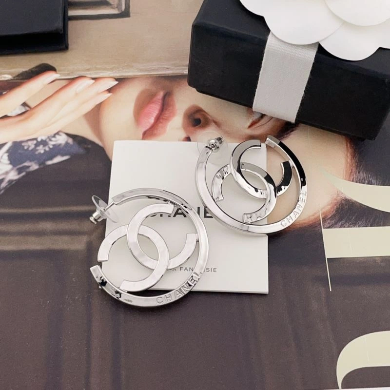 TechFriendly Chanel Earrings 226106