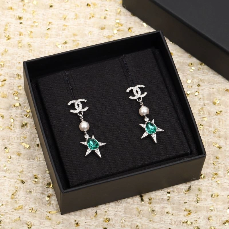 Chic Chanel Earrings 226105