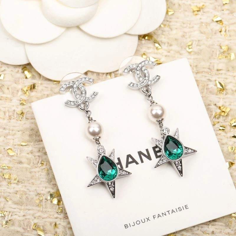 Chic Chanel Earrings 226105