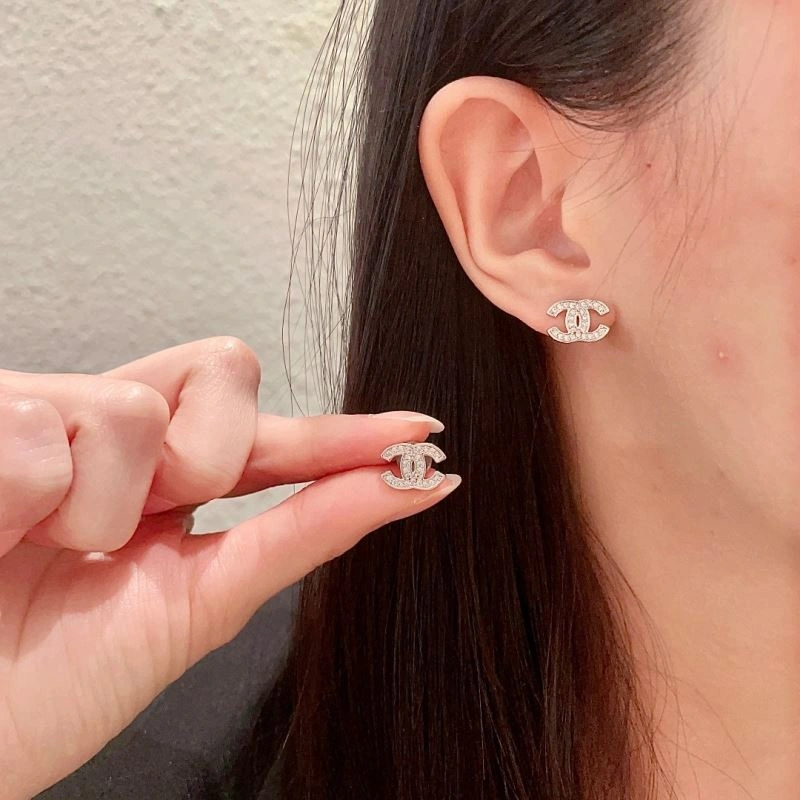 FashionForward Chanel Earrings 226100