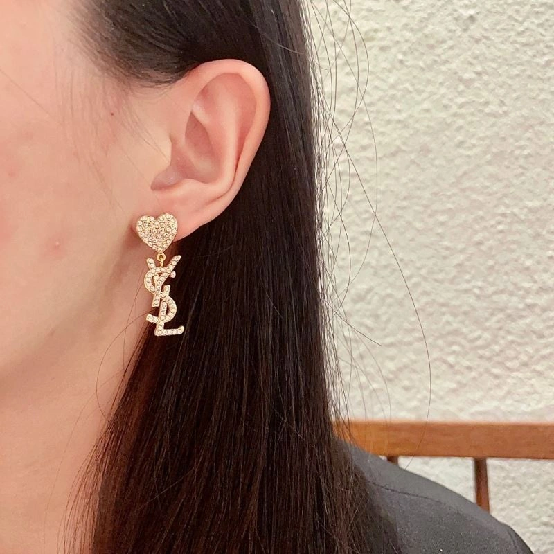 Durable Chanel Earrings 226109
