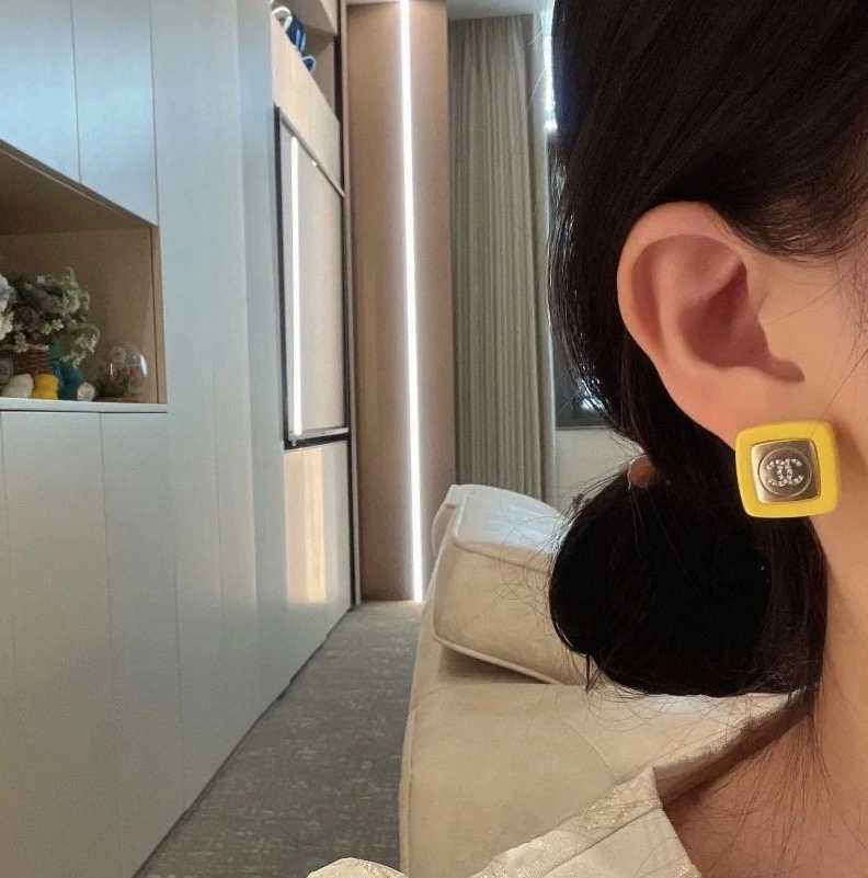 Tailored Chanel Earrings 226096
