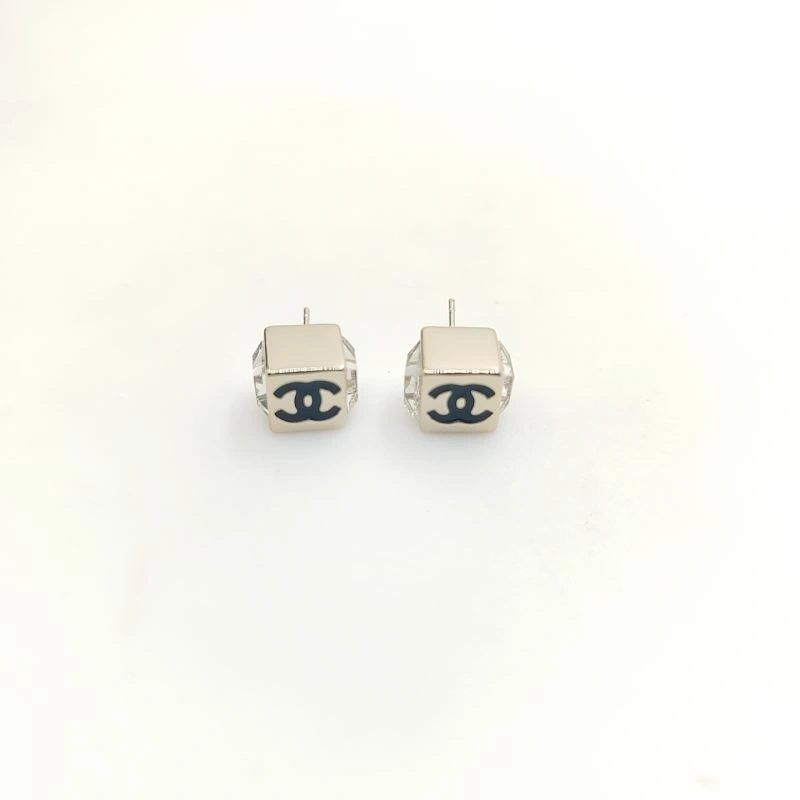 Affordable Chanel Earrings 226136