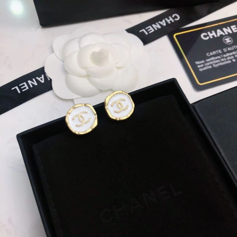 Chic Chanel Earrings 226083