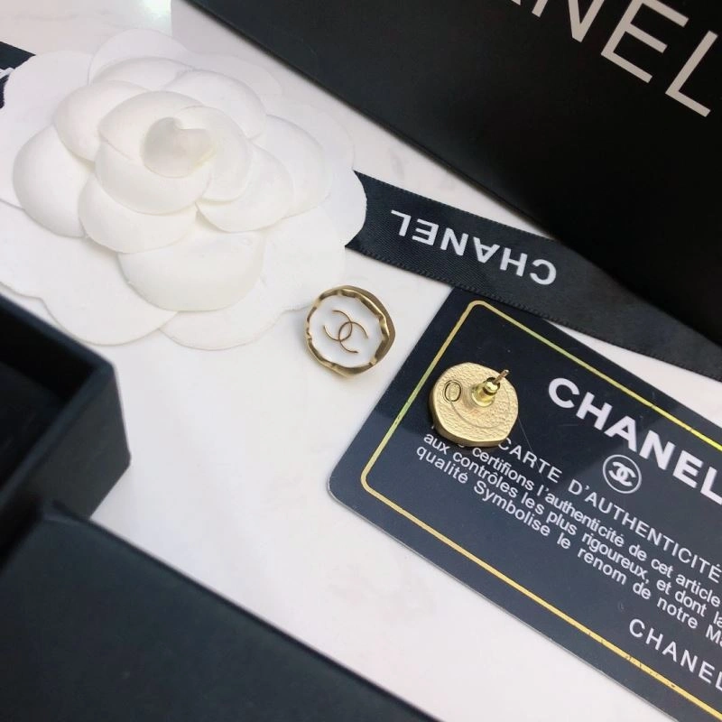 Chic Chanel Earrings 226083