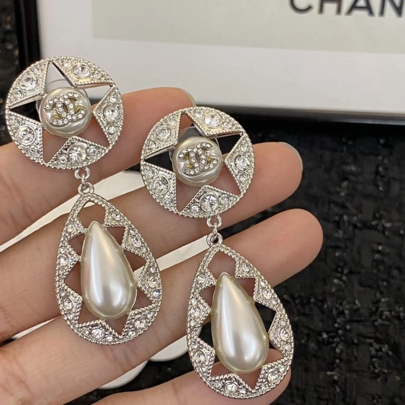 Premium Chanel Earrings 226078