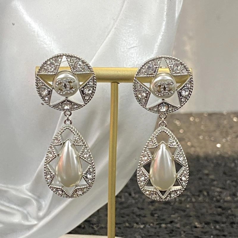 Premium Chanel Earrings 226078