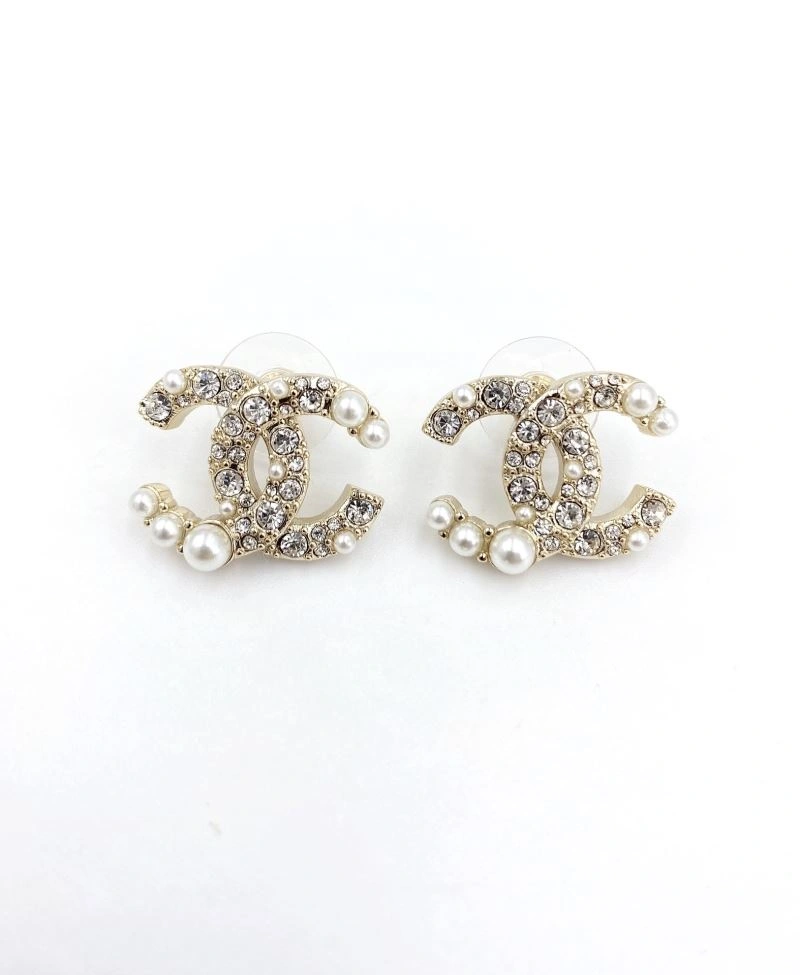 Unisex Chanel Earrings 226084