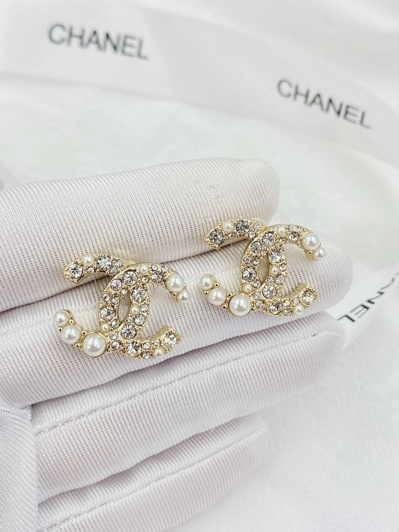 Unisex Chanel Earrings 226084