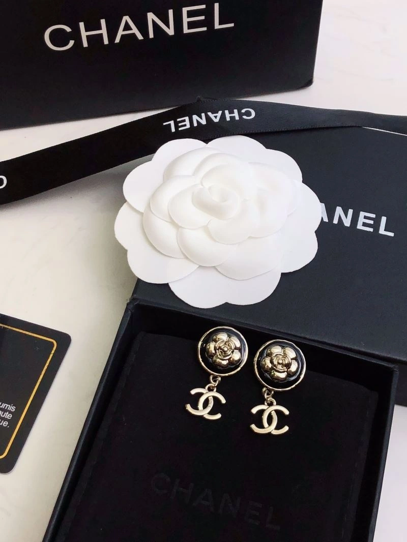 Chanel Earrings Elegant 226079