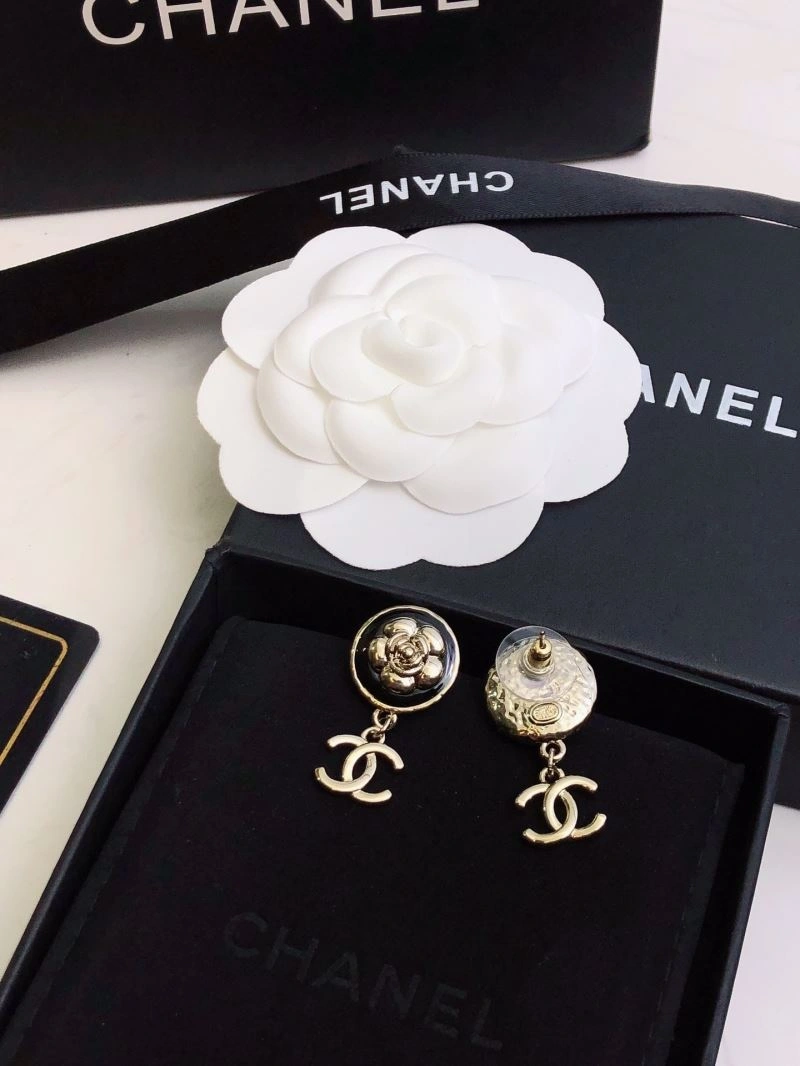 Chanel Earrings Elegant 226079