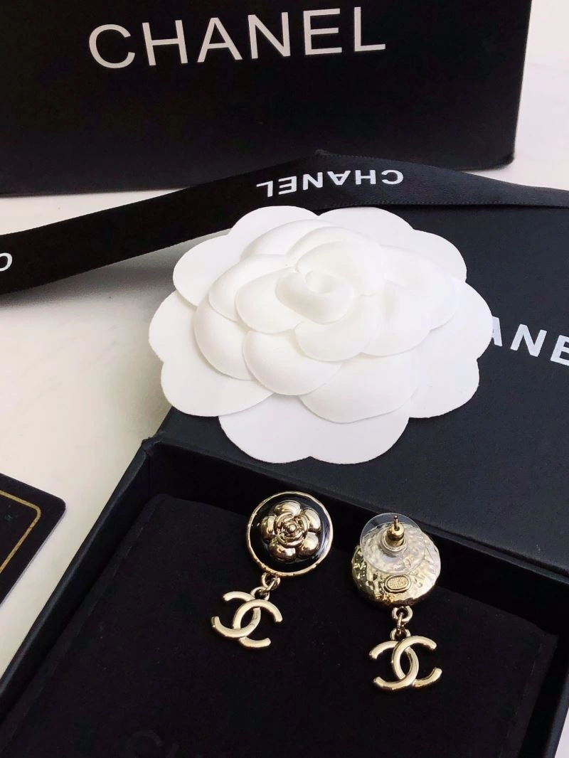 Chanel Earrings Elegant 226079