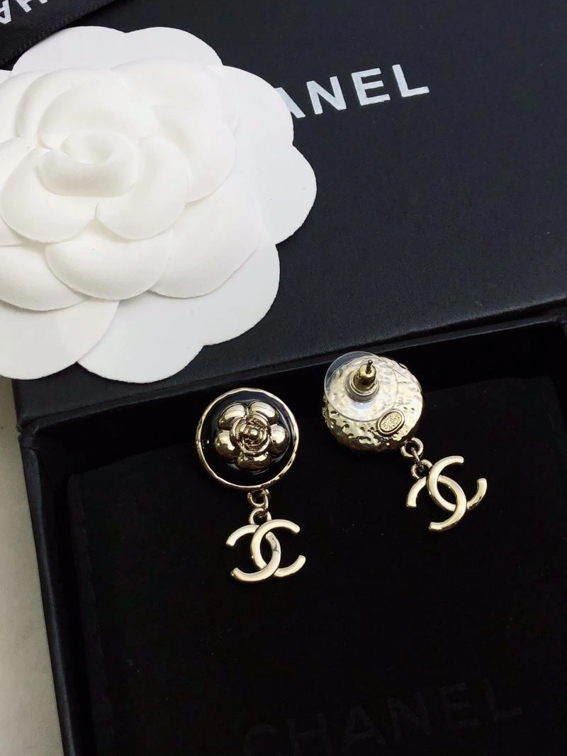 Chanel Earrings Elegant 226079
