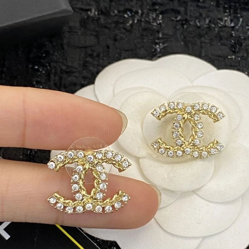 Popular Chanel Earrings 226059