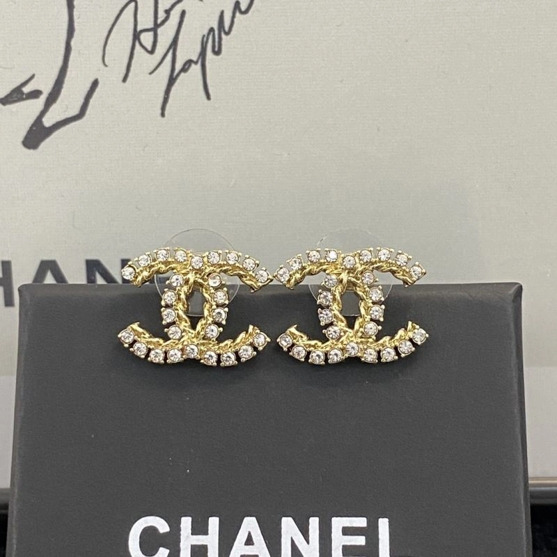 Popular Chanel Earrings 226059