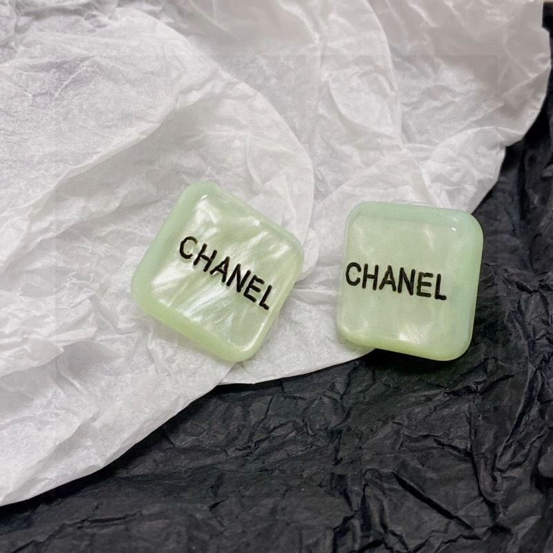 Chanel Earrings Lightweight 226052