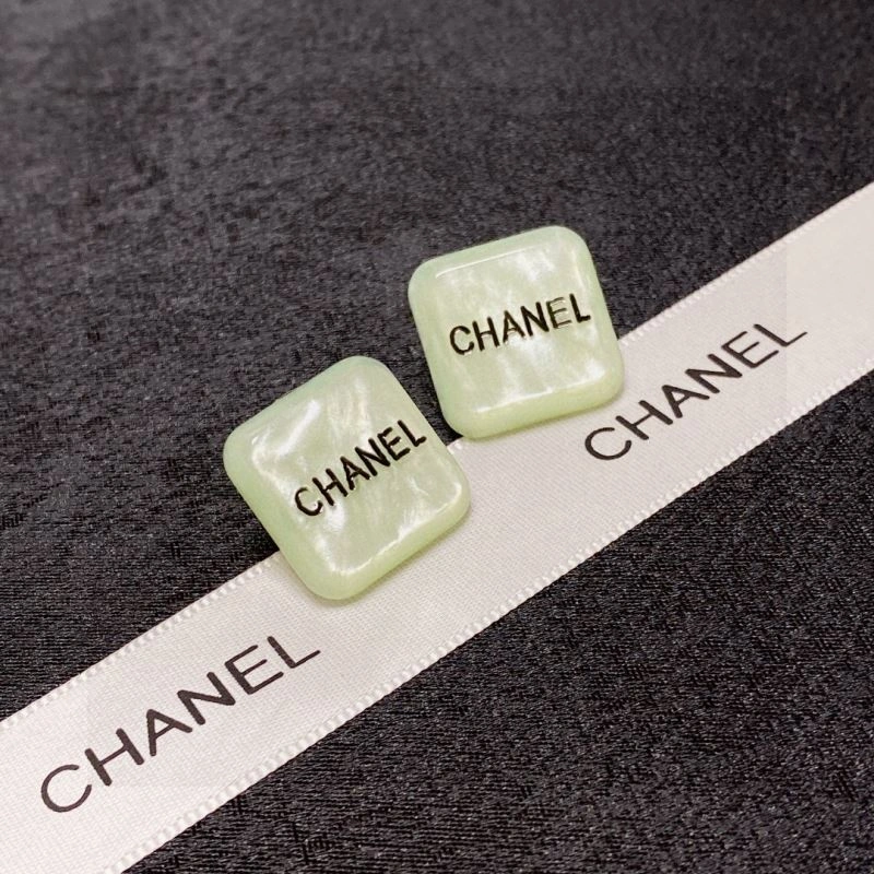 Chanel Earrings Lightweight 226052