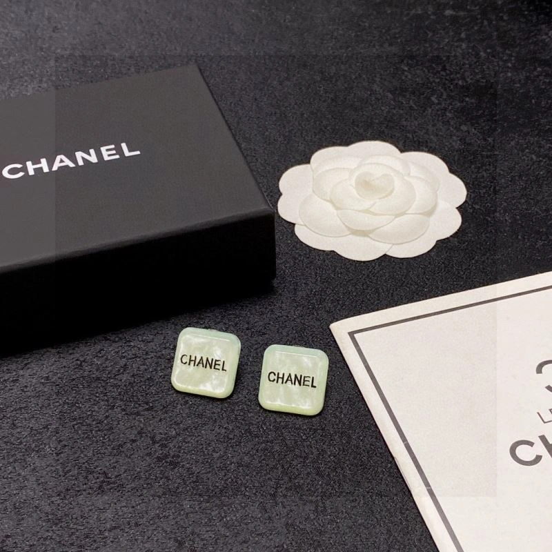 Chanel Earrings Lightweight 226052