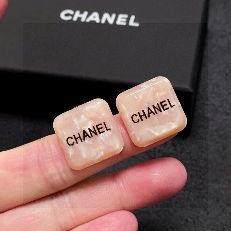 WellDesigned Chanel Earrings 226054