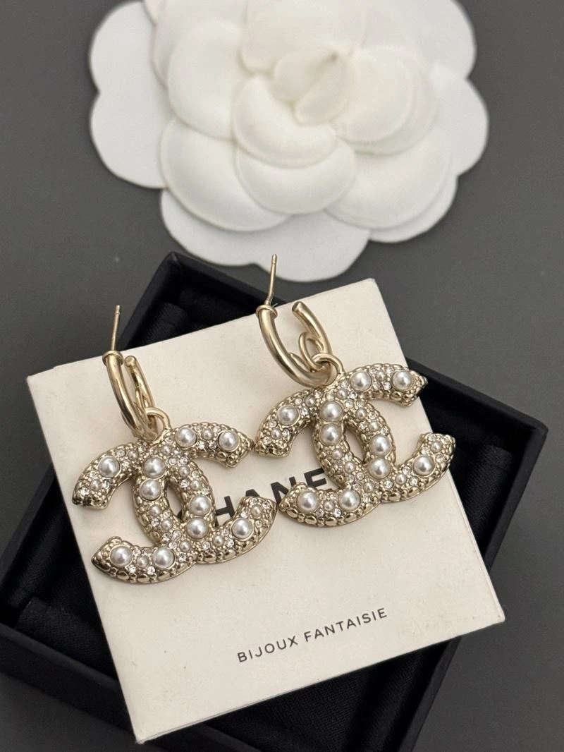 Chanel Earrings Affordable 226051