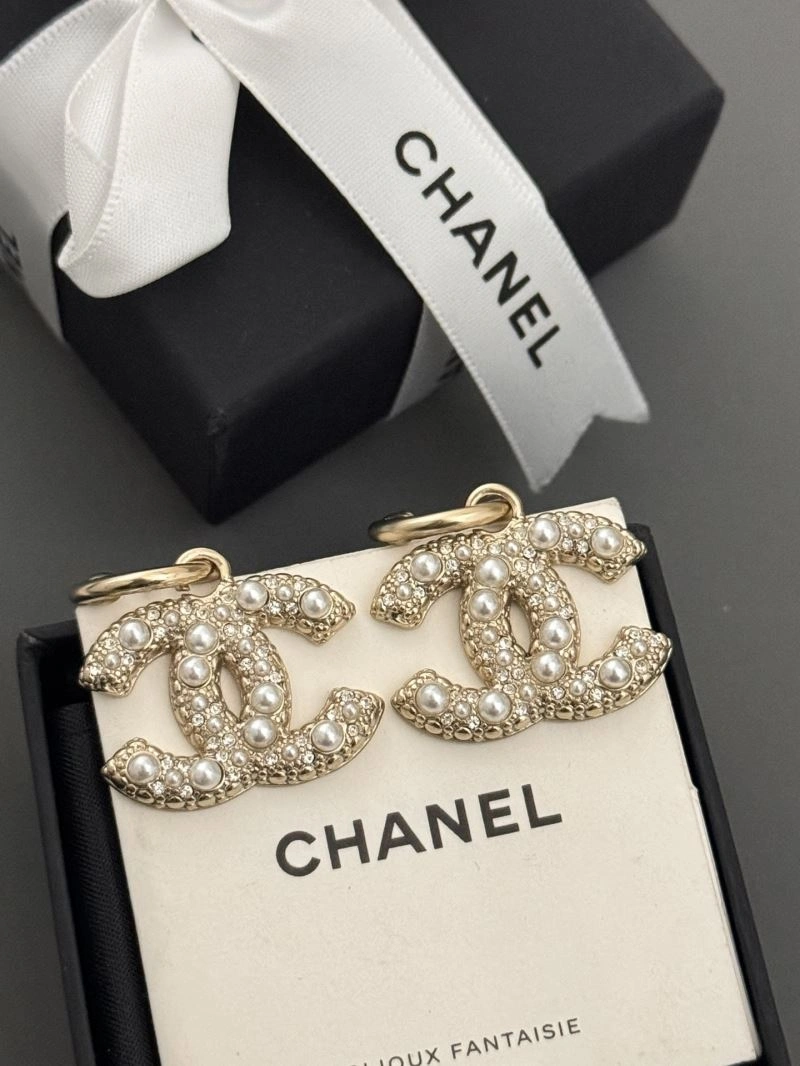 Chanel Earrings Affordable 226051