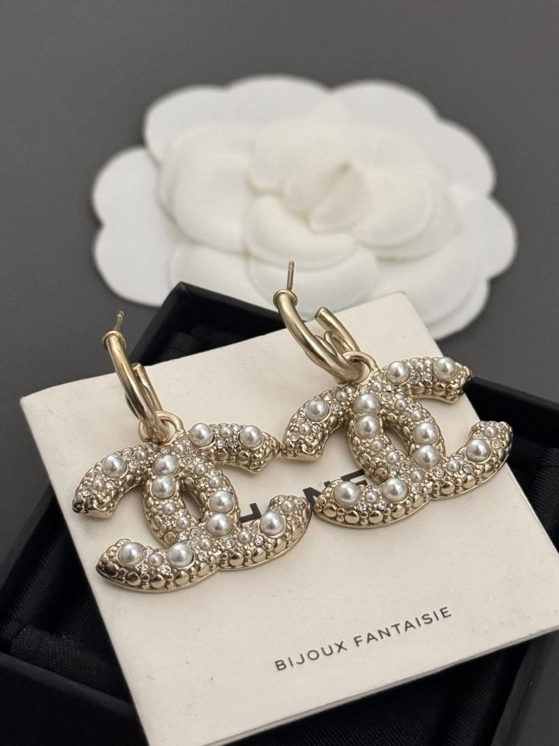 Chanel Earrings Affordable 226051