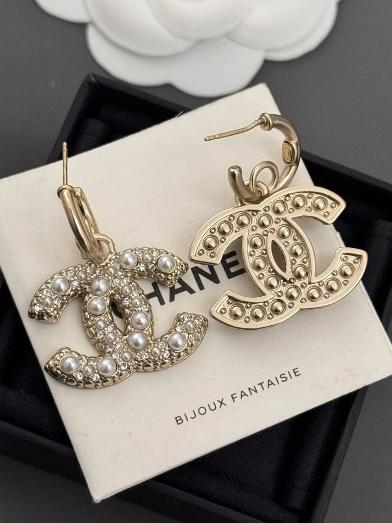 Chanel Earrings Affordable 226051