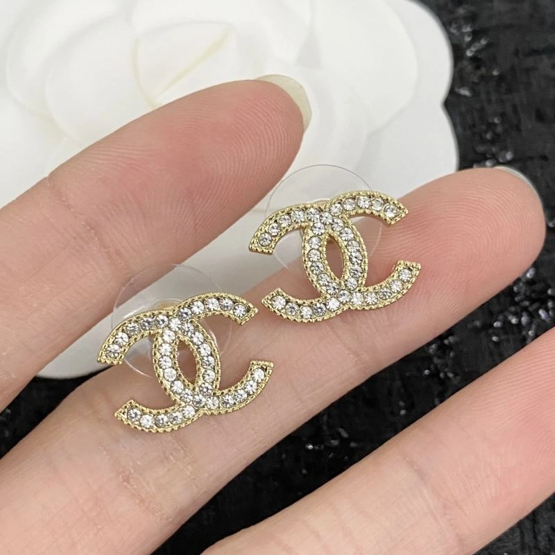 Unique Chanel Earrings 226053