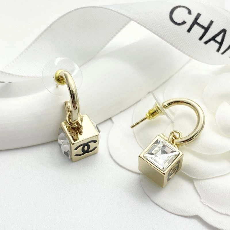 Vibrant Chanel Earrings 226042